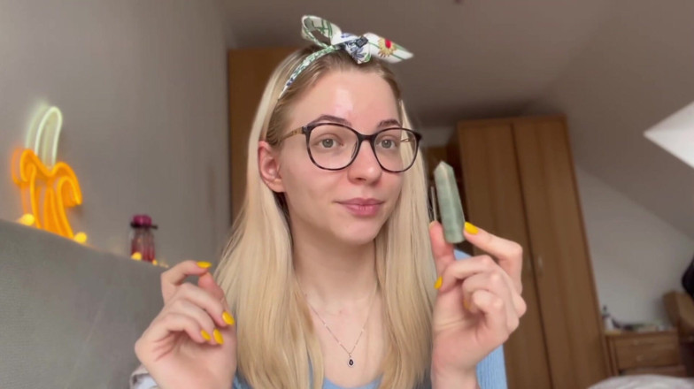 Goddess_Bella_Rae: Wie man ihr von seiner Mikrogröße erzählt!