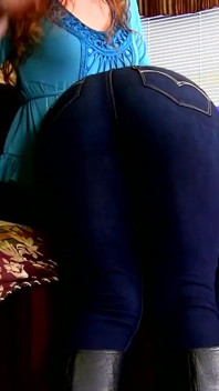 The Spanking Contest: Audrey's Hand Spanking