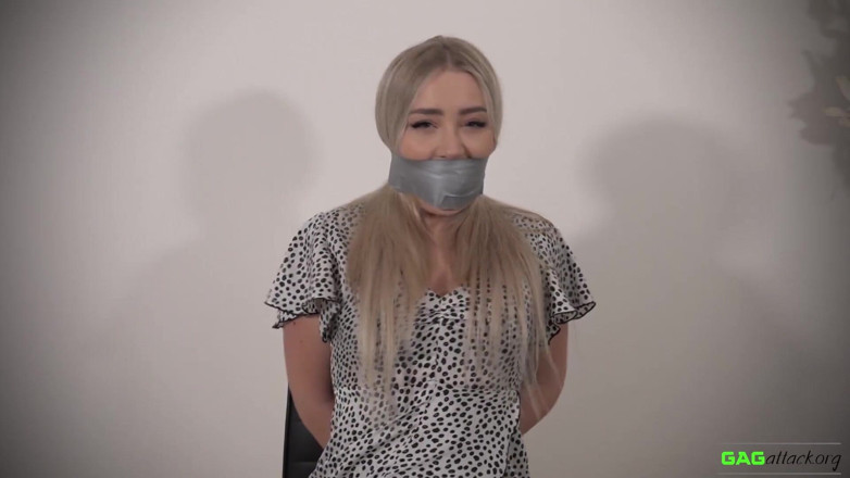 Gag Attack: Aubrey - drei graustufen