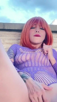 Anitta Mahu Semua Orang Melihatnya Di Teres Semasa Dia Menghisapnya