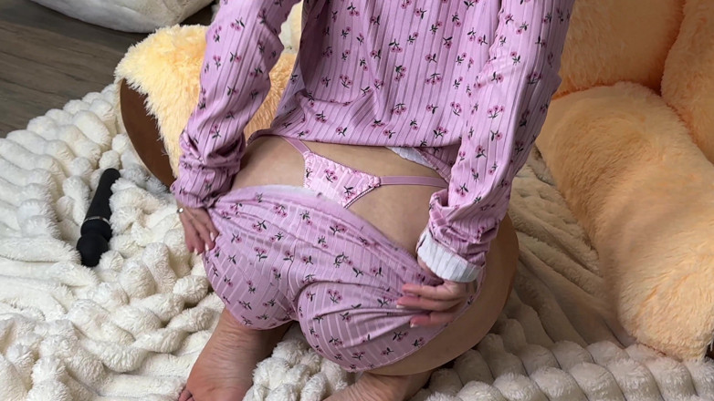 xKeryB: 내가 자위하는 걸 보고 싶니? 여자 오르가즘