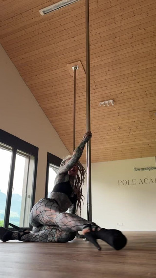 Anuskatzz: Ti Piace Il Mio Ballo per Te?