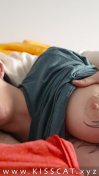 De ce fiul vitreg o fute pe mama vitregă? Mama vitregă cu ejaculare înăuntru orală riscantă pe canapea