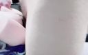 Medical student Hiro: Aziatische tienerstudent masturbeert met een zaklamp - creampie rubberen poesje