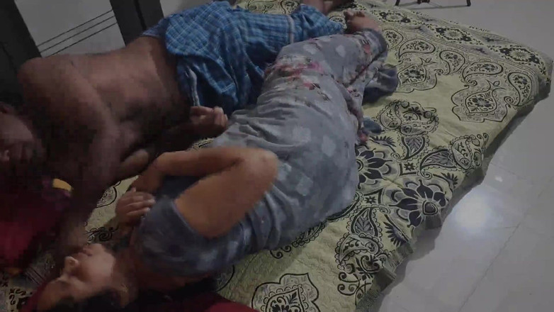 Sexy sindu: Bhabhi seksi dalam saree