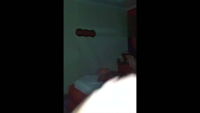 Karina Wife: Cuckold syuting dua pria dengan istrinya