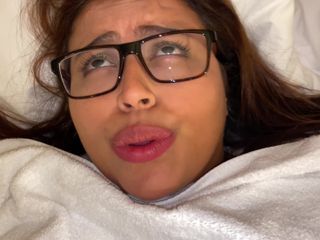 Mamicolombiana: 如果你能操一个变态的继母，不要操一个性爱娃娃！
