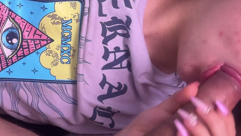 Teen amateur Latinas: Gorąca pasierbica Sex oralny zamienia się w głębokie wytrysk w...