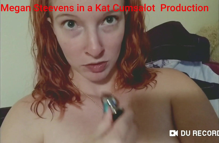Kat Cumsalot Productions: Chupar esse plugue de aço!