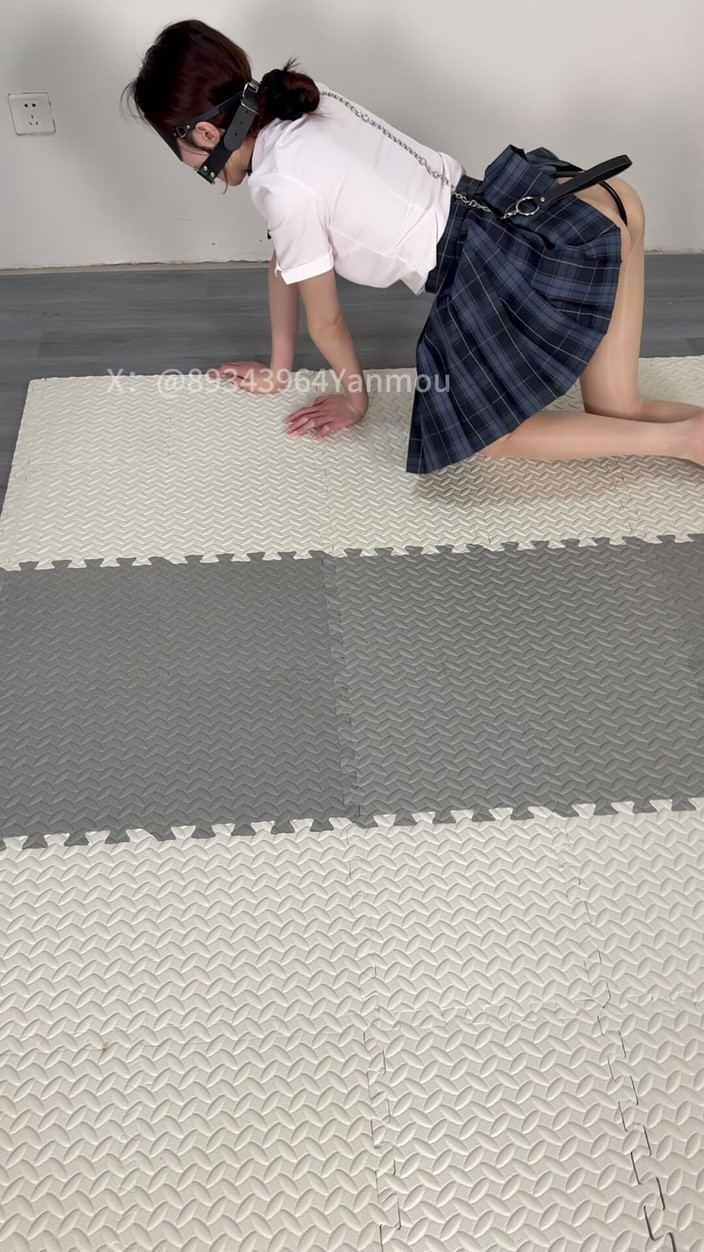 Yanmou: Cinture di castità più allenamento verbale