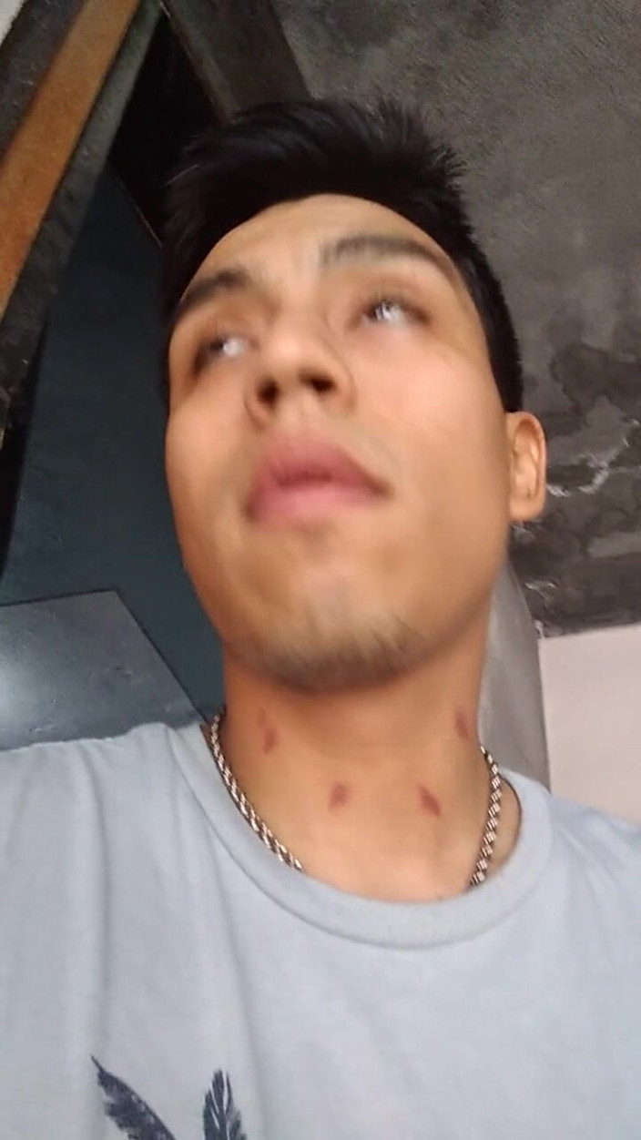 AlexAlejandro13: 在公共场合拉动