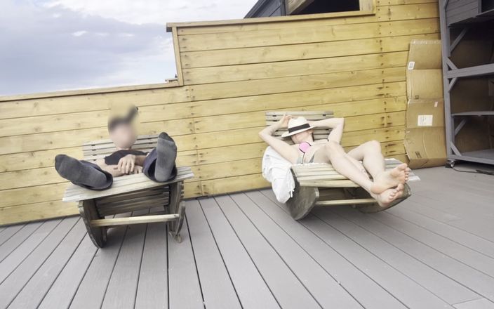 Bigmax8inch: Dickflash roof adventure: deel 1 een kleine roodharige slet geeft me...