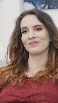 Lili Charmelles Interview