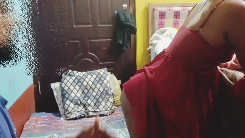 Jose Rodriguez: Дезі бхабхі в англійському стилі