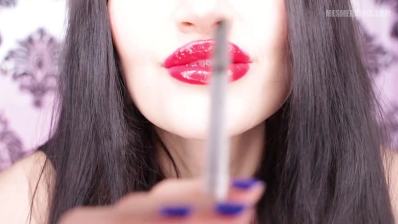 Lady Mesmeratrix Official: meri raakh khao....