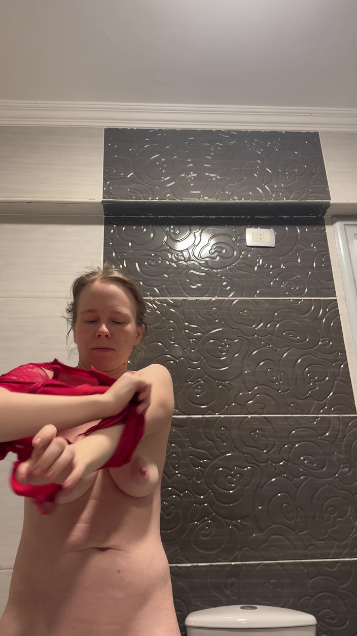 SweetLucy96: Horký pás v koupelně