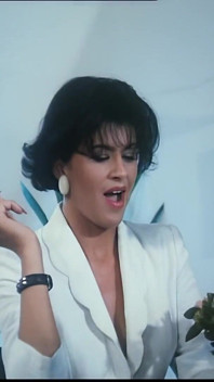 Deborah știe să sugă