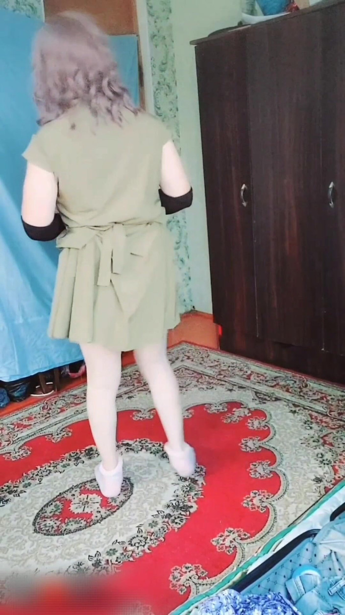 Kitty_Cross: Si banci crossdresser si cewek nakal kulit putih dengan pantat...