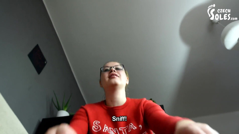 Czech Soles - foot fetish content: Fußsklavin für ihre stinkenden socken und füße