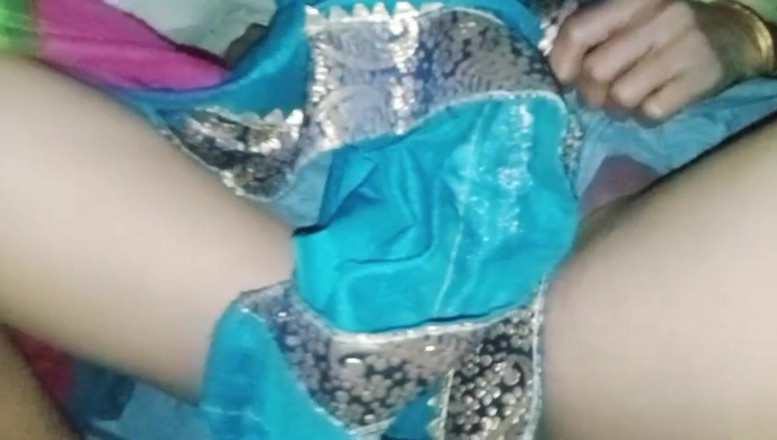 Bk Vlogs: Video kongkek seksi bhabhi panas