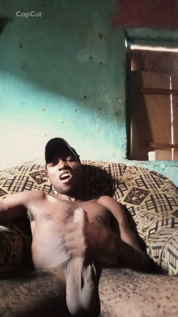 HornyLayer34: Watch Me Nut