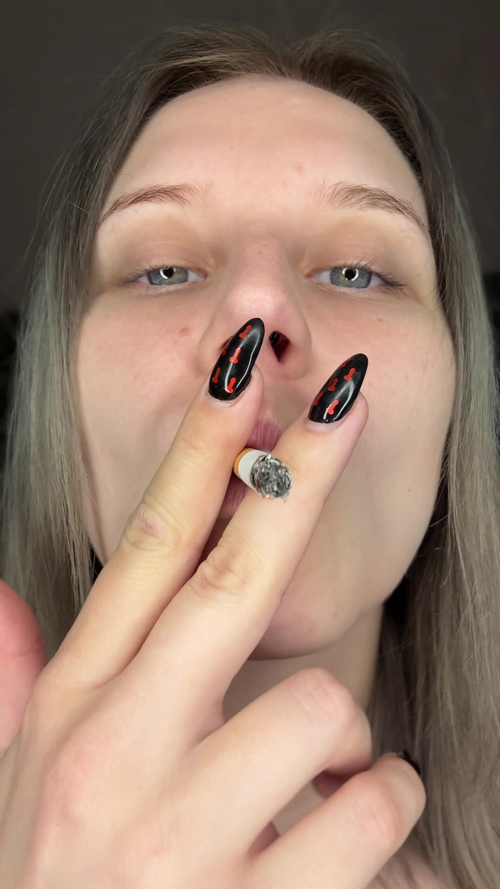 MertyXXX: 当我抽烟时射向你