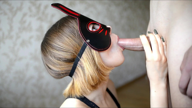 My Little Betsy: Сладкий минет, сперма на сиськи подруги