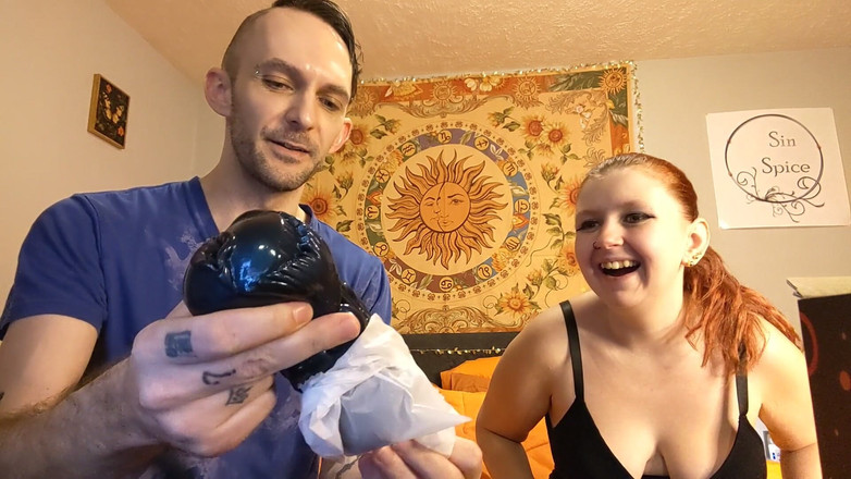 Sin Spice by Sophia Sinclair and Jasper Spice: Mesterstar मत्स्यकन्या पॉकेट चूत अनबॉक्सिंग