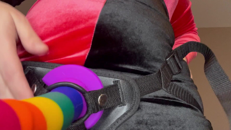 EeveeXo: Harley quinn Femminilizzazione e ti sodomizza
