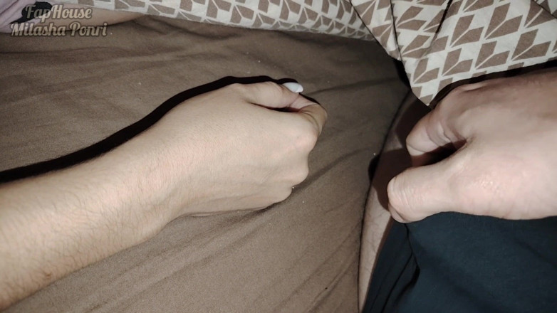 Milasha Ponri: Dotkl Jsem Se Ruky Své Nevlastní Sestry Svým Penisem