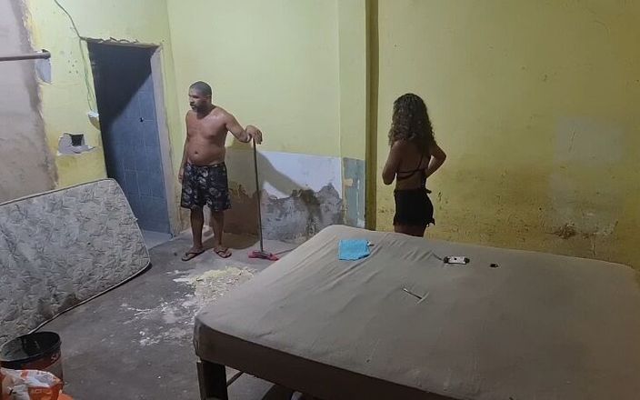 Leoogro: Jovem seduzindo pedreiro - adolescente anal