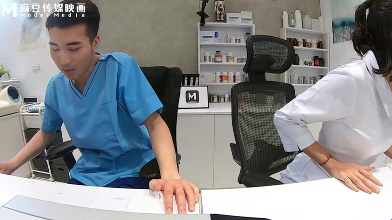 ModelMedia Asia: Mdwp-0015 unter dem schmutzigen Krankenhaus