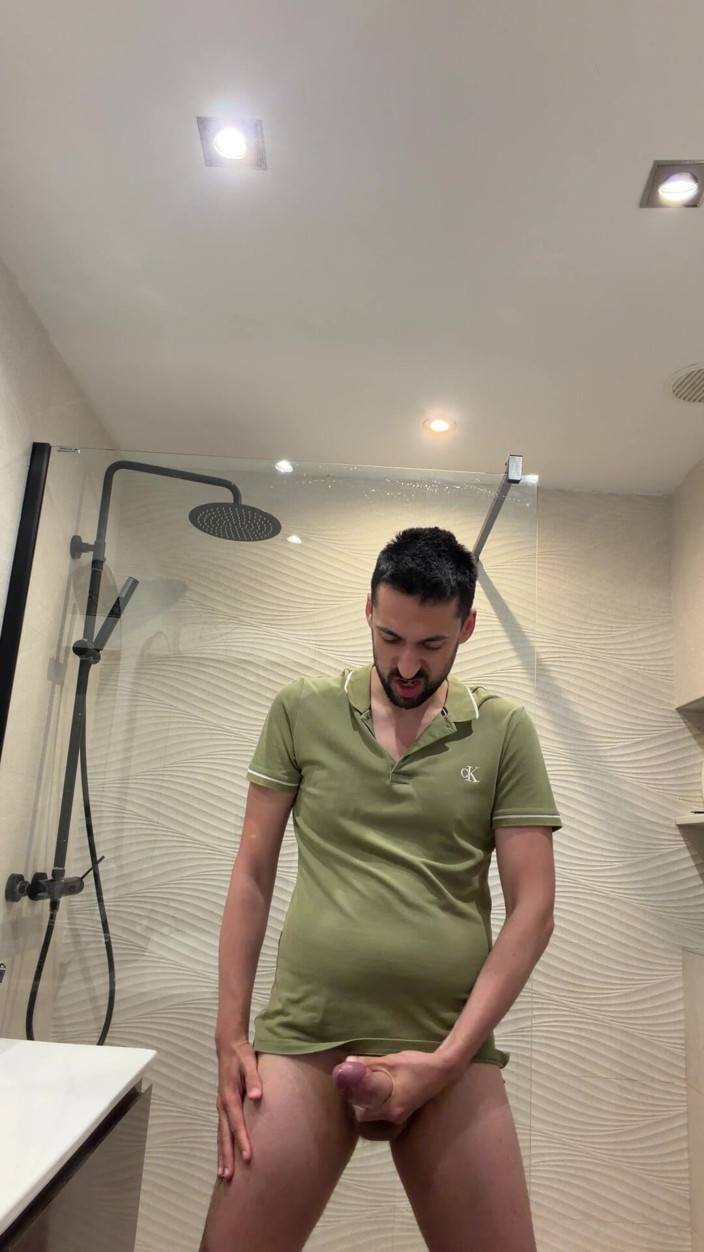 Liam Harding: Hot Stepdaddy Jerking off in Bathroom