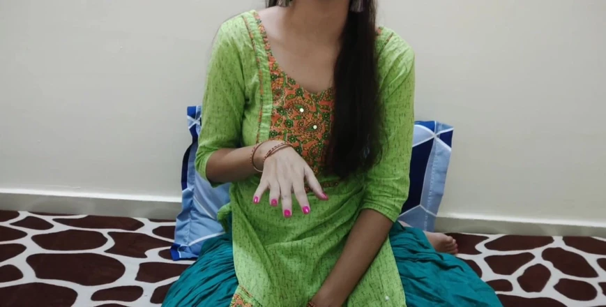 Saarabhabhi6: 帰宅した娘婿が捕まって義母に犯●れ、義母に淫語で犯●れまくった