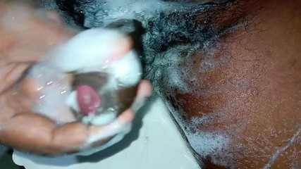 rahuman: Canavar yarak temizleme ve mastürbasyon