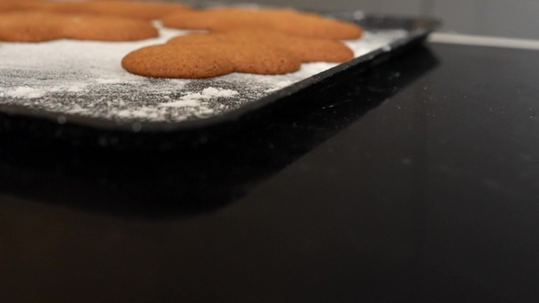 Sasha Curves: Giantess Step-mom's Bad Baking