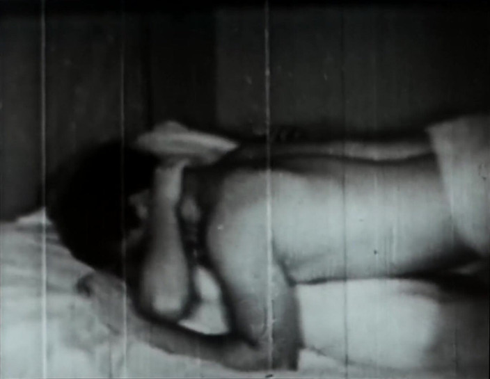 Close Encounter Vintage: 빈티지 포르노 레트로 에로틱 극장 - 금발 모험
