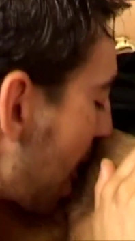 Eu me encontrei em uma orgia organizada pelos meus vizinhos sem meu marido