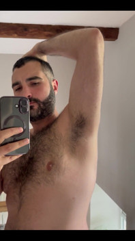 Giving a Sniff to My Hairy Pits After the Gym