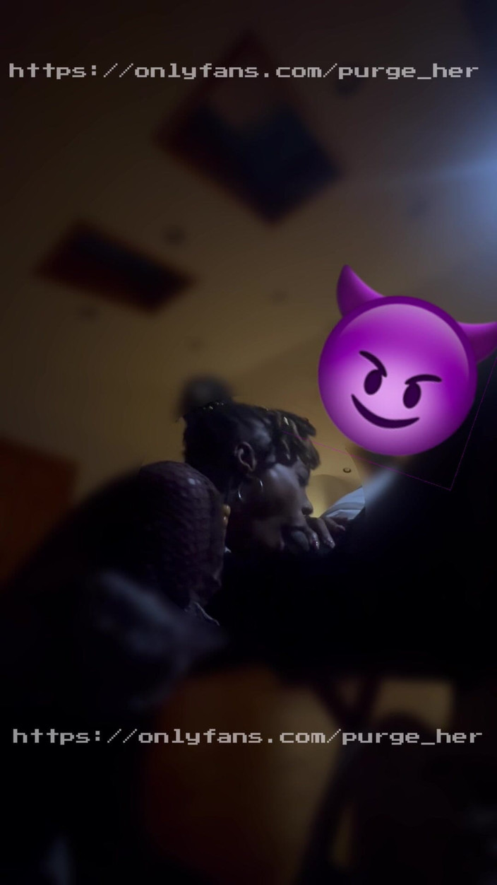 Purge_her: Goede pijpbeurt in een luchtbb