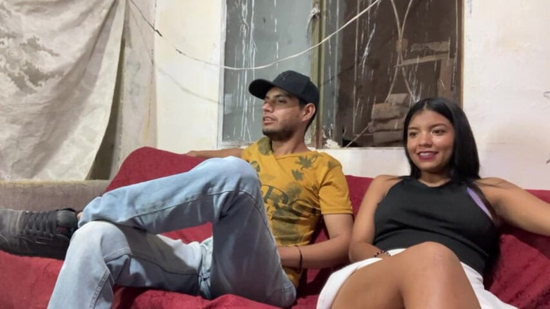 Angelhotmex: मेरी 18 साल की दोस्त जबकि वह अकेली है - Angelhotmex