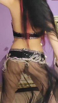 Penari Succubus Belly yang mempesonakan