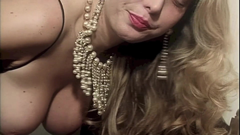 Inthe MILF room: Licking My Boss' Pussy and Fucking Her Doggystyle