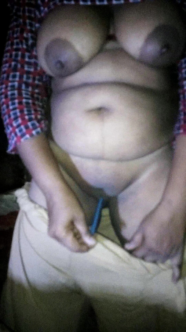 Desi Women Shows Her Big Tits and Pussy (Lija)