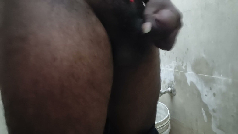 CarvingShovel: Tamil Piss at Public Toilet and Hand Job