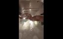 Emma Alex: Webcam di bawah saudara tiri mandi. Memek be basah setelah...