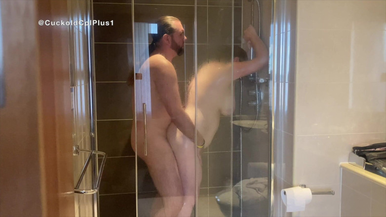 HotwifeRachel: Cuck Watches Me Get Creampied in the Shower