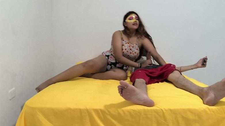 NEGRITA SEXY: Flirty Girlfriend Licks and Sucks Cheating Latino's Juicy Cock