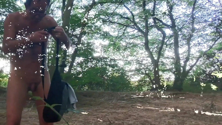 MaleModel: Openbaar naakt wandelen