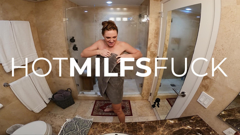 Hot Milfs Fuck: Він дуже добре трахав мою дупу
